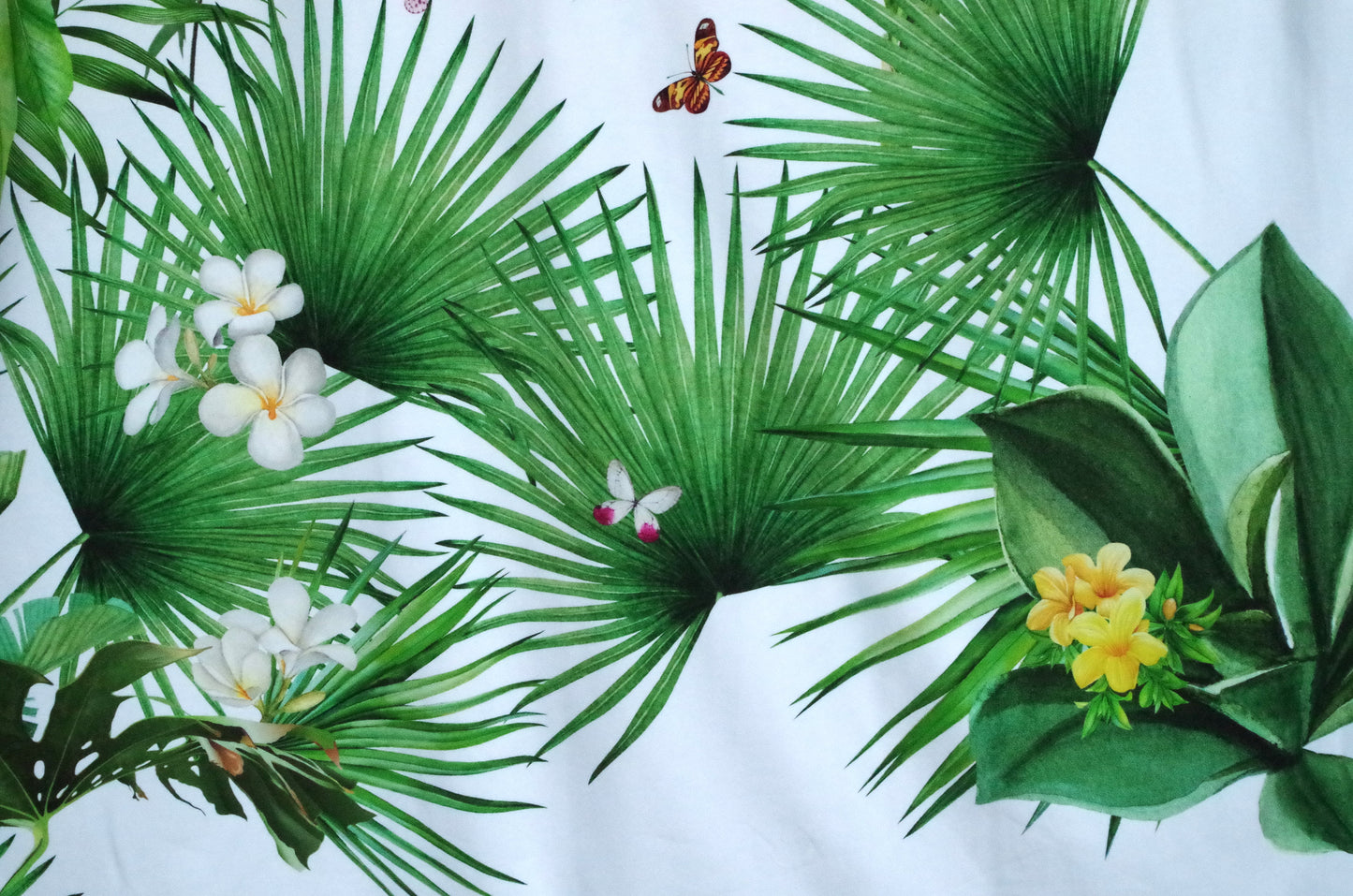 Stenzo 100% Cotton Oeko-Tex Fabric Panel - Giraffe in Leaves on White Background - 60" x 47"