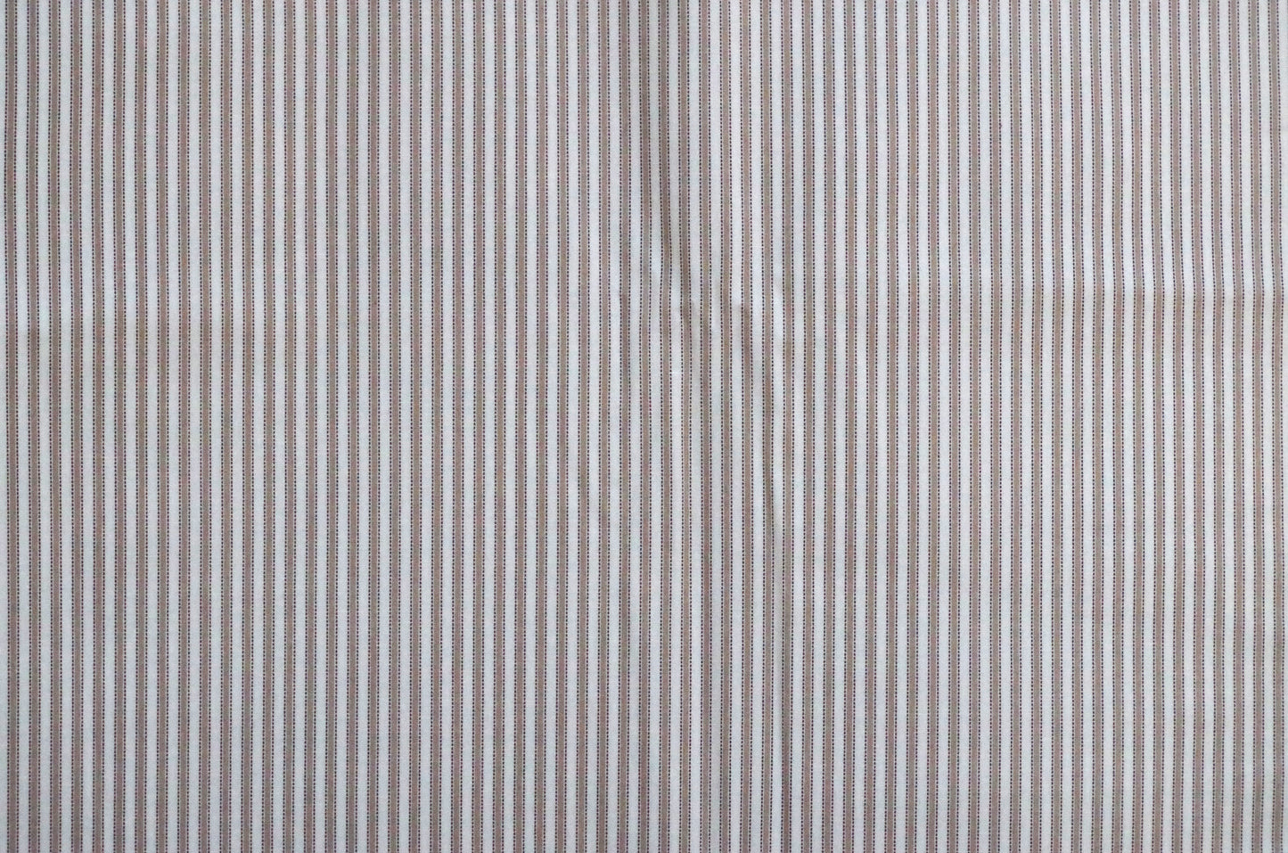 Qulting Cotton - Fat Quarter - Collums White