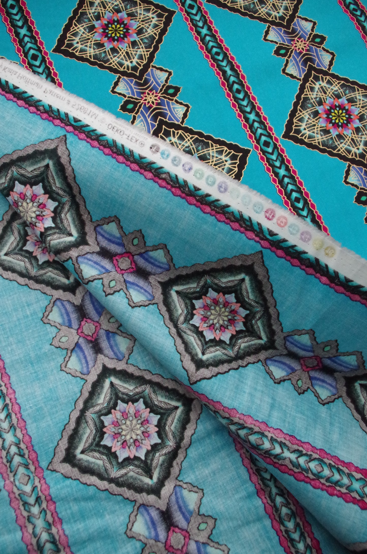 Quilting cotton - Turquoise Diamonds
