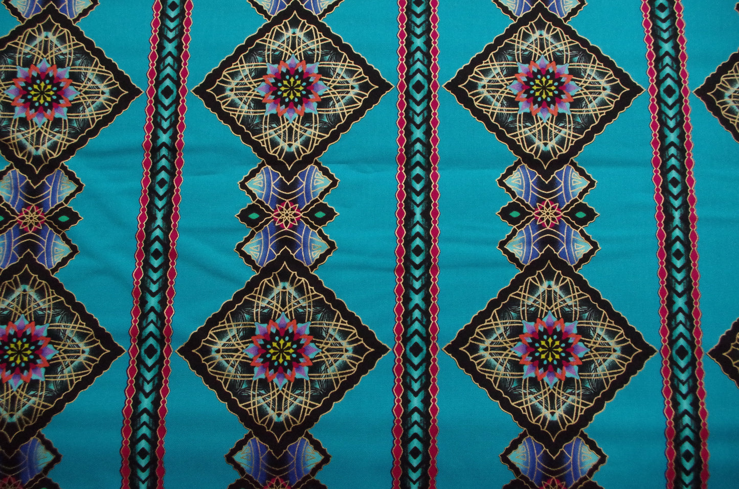 Quilting cotton - Turquoise Diamonds