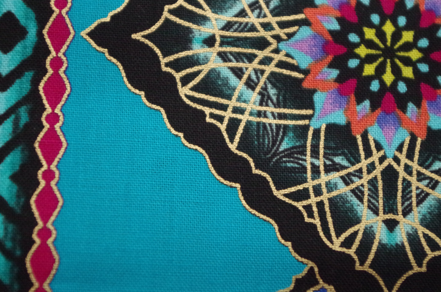 Quilting cotton - Turquoise Diamonds